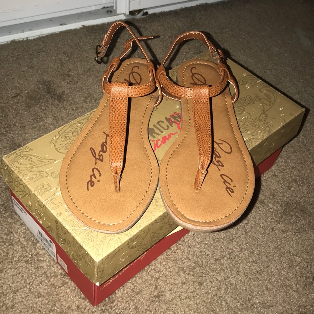American rag sandals